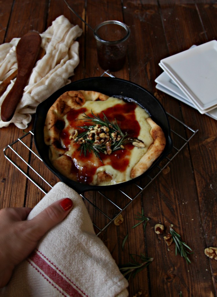 Baked Brie Naan with Rosemary and Walnuts