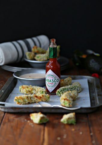 Crispy Baked Avocado Fries with Spicy Dipping Sauce #appetizer #avocadods #avocadofries #vegetarian