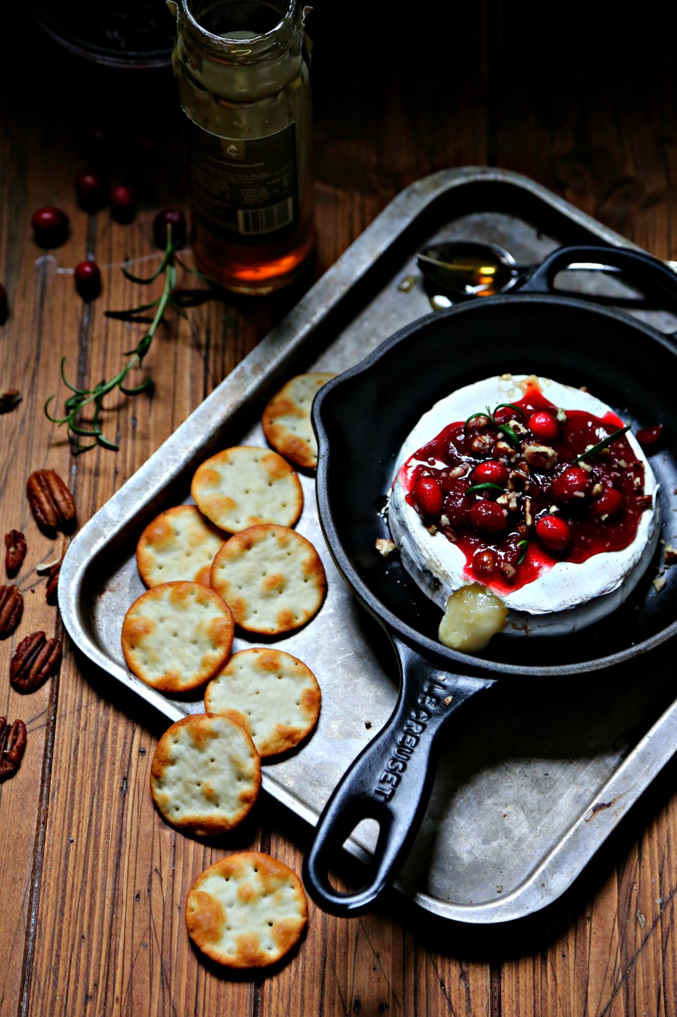 Cranberry Pecan Baked Brie - bell' alimento